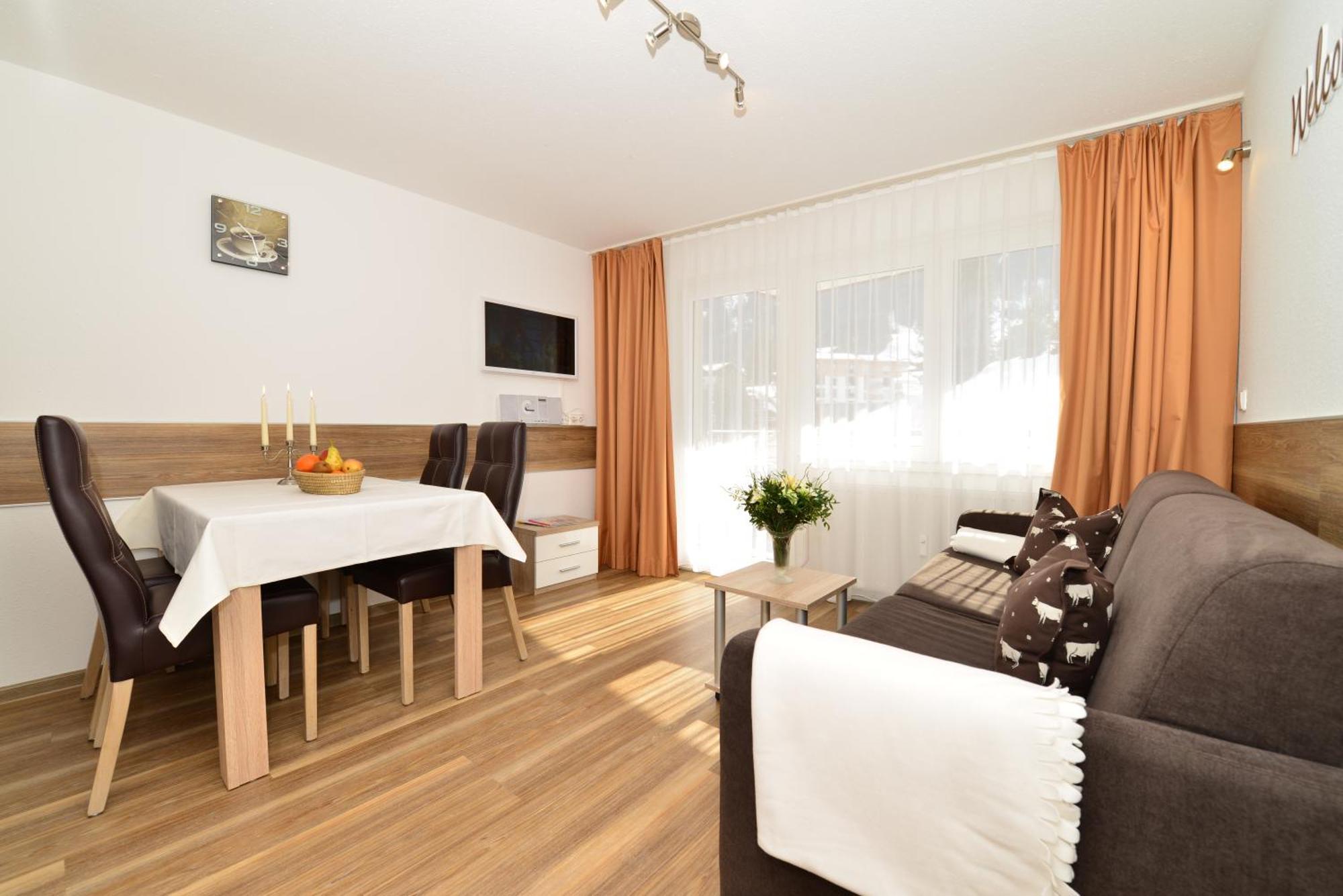 Familienhotel Kleinwalsertal Riezlern Exterior photo